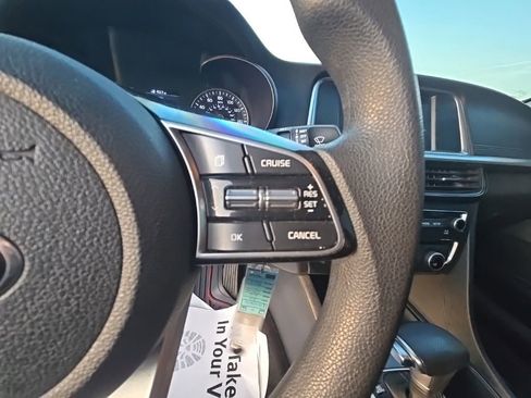 Used 2020 Kia Optima LX FWD image 17
