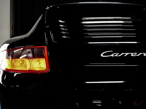 Used 2005 Porsche 911 Carrera S RWD image 76
