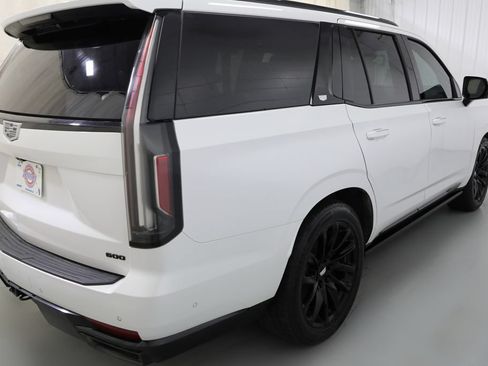 Used 2022 Cadillac Escalade Sport Platinum w/ LPO, ONYX Package AWD/4WD image 21