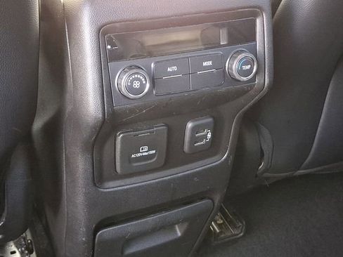 Used 2019 GMC Acadia SLT image 13