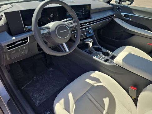 New 2026 Hyundai Sonata SE FWD image 15