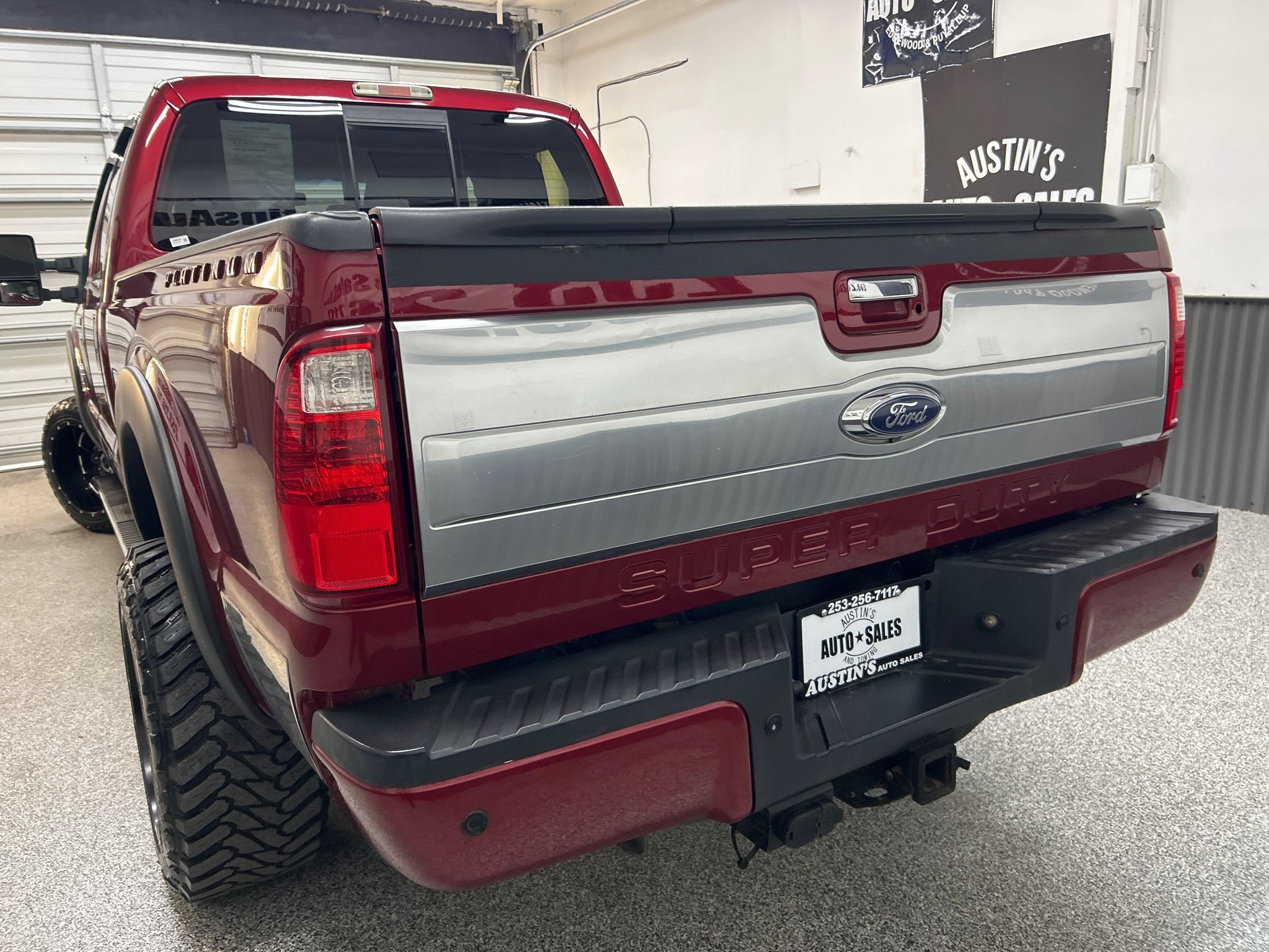 Used 2014 Ford F350 Platinum w/ Platinum Package AWD/4WD image 5