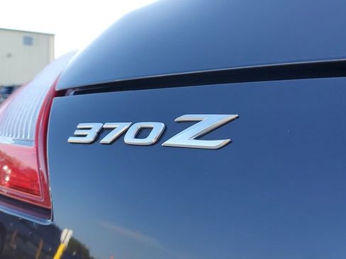 Used 2017 Nissan 370Z Touring image 13