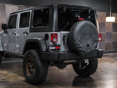 Used 2018 Jeep Wrangler Unlimited Sport S AWD/4WD image 13