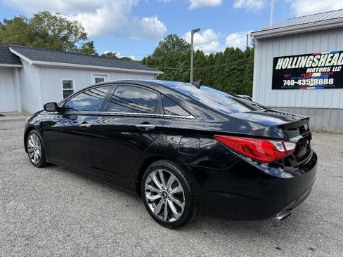 Used 2011 Hyundai Sonata SE w/ Navigation & Sunroof Pkg 4 FWD image 4