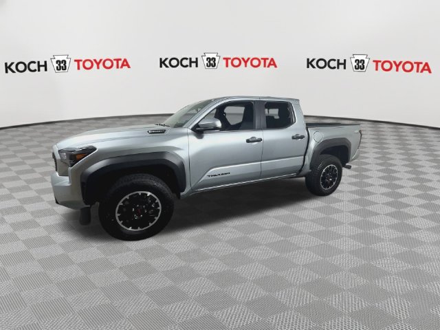 New 2025 Toyota Tacoma TRD Off-Road w/ TRD Off Road Upgrade Package AWD/4WD image 4