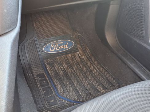 Used 2014 Ford Focus S FWD image 22
