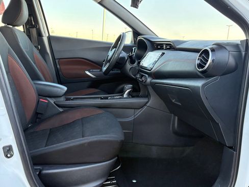 Certified 2023 Nissan Kicks SR w/ Exterior Package image 38