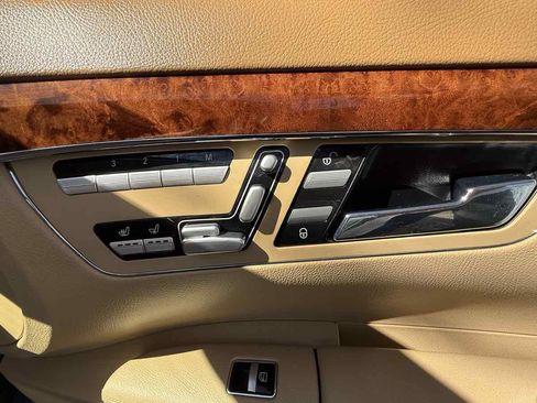 Used 2012 Mercedes-Benz S 550 4MATIC Sedan image 15