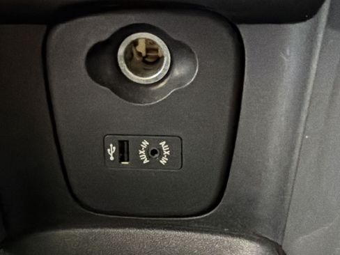 Used 2018 MINI Cooper 2-Door Hardtop FWD image 32