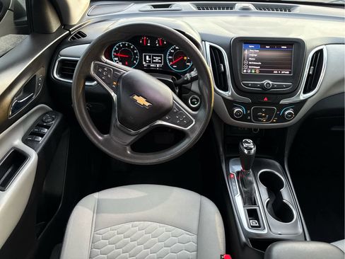 Used 2020 Chevrolet Equinox LS image 15