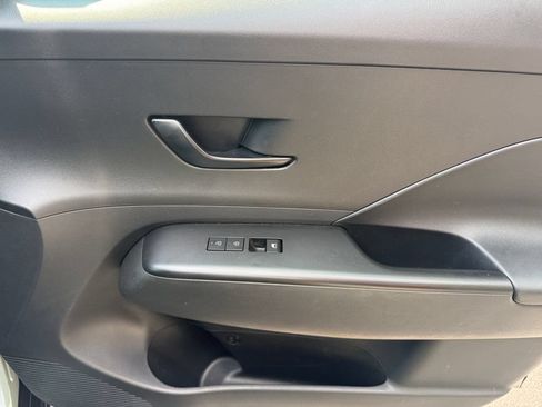 Used 2025 Hyundai Kona SEL AWD/4WD image 19
