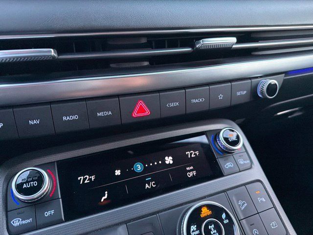 Used 2024 Hyundai Palisade Calligraphy AWD/4WD image 17