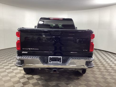 Used 2024 Chevrolet Silverado 3500 LTZ w/ LTZ Convenience Package image 3