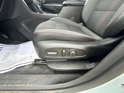 Certified 2022 Chevrolet Equinox RS w/ Infotainment Package FWD image 14