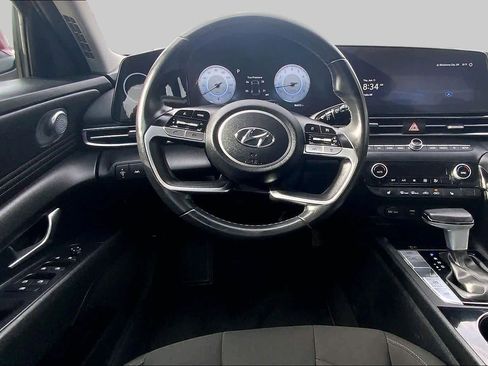 Used 2023 Hyundai Elantra SEL w/ Convenience Package FWD image 6
