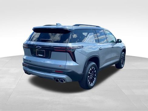 Used 2024 Chevrolet Traverse Z71 w/ LPO, Floor Liner Package AWD/4WD image 3