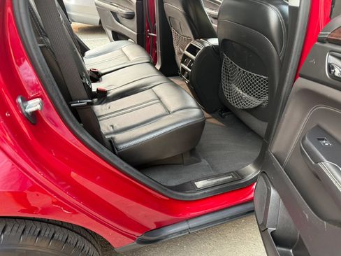 Used 2016 Cadillac SRX Luxury w/ Driver Awareness Package AWD/4WD image 12