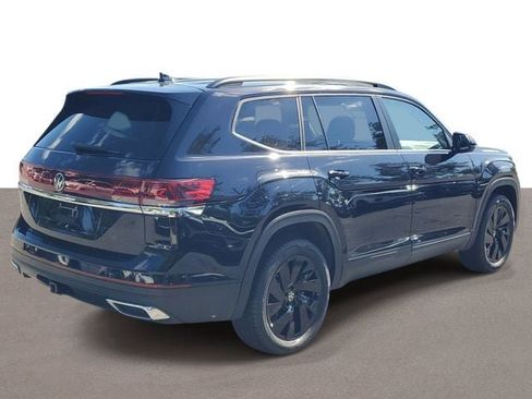 New 2026 Volkswagen Atlas SE FWD image 4