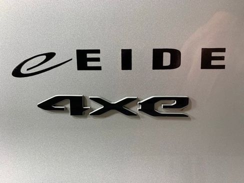 Used 2025 Jeep Wagoneer S Limited image 36