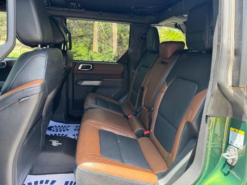 Certified 2023 Ford Bronco Outer Banks w/ Sasquatch Package AWD/4WD image 20
