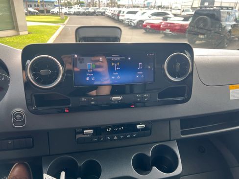 New 2026 Mercedes-Benz Sprinter 2500 image 22