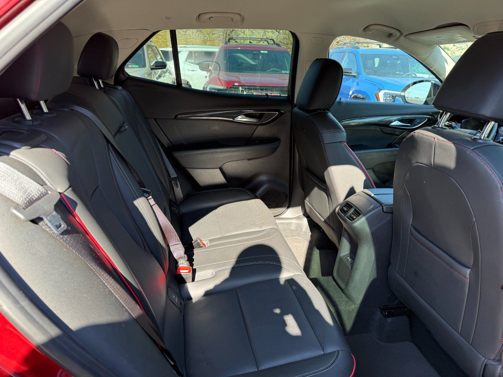 Certified 2022 Buick Envision Essence w/ Technology Package II FWD image 19