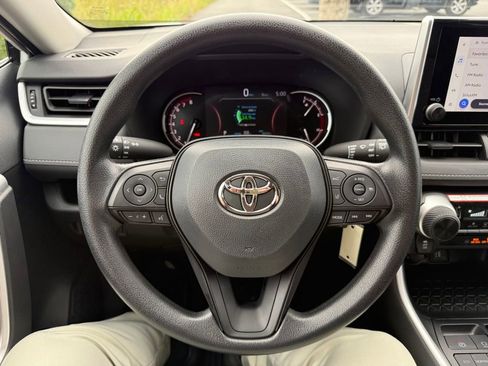Certified 2025 Toyota RAV4 LE FWD image 15