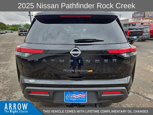 Used 2025 Nissan Pathfinder Rock Creek AWD/4WD image 11