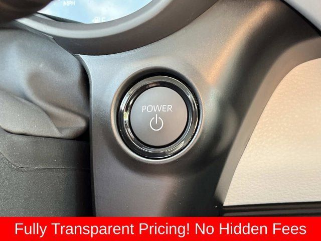 Used 2026 Toyota Sienna LE FWD image 33