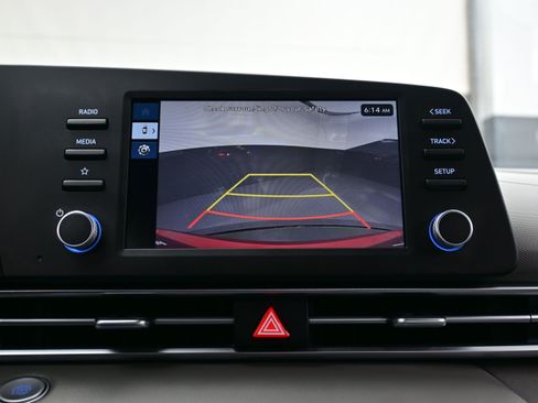 Certified 2025 Hyundai Elantra Sport FWD image 17