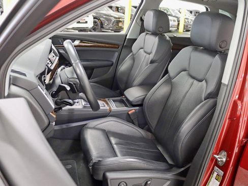 Used 2018 Audi Q5 2.0T Premium Plus w/ Premium Plus Package image 26