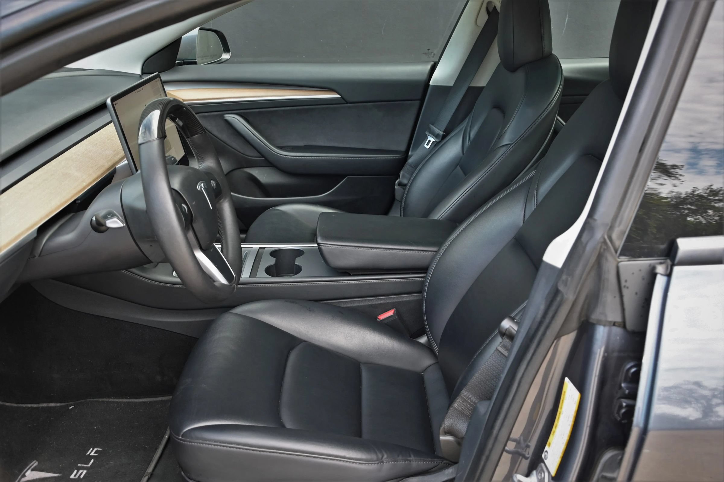 Used 2023 Tesla Model 3 Standard Range RWD image 16