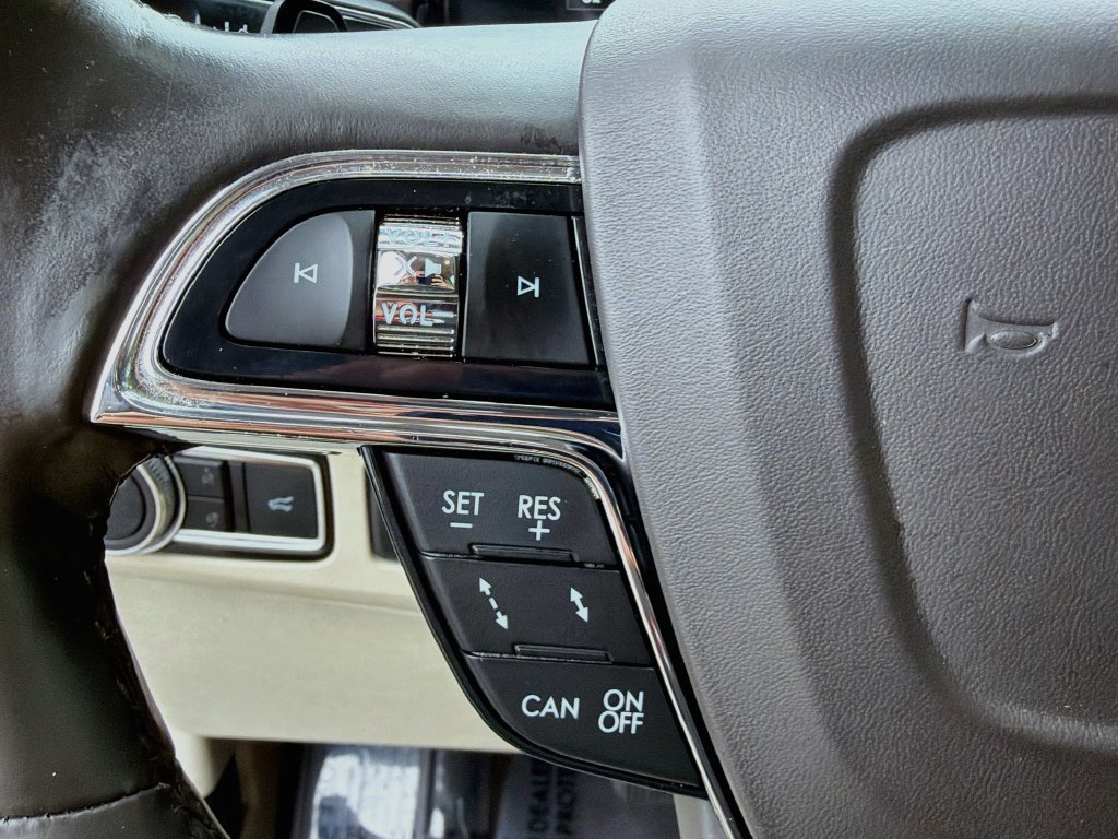 Used 2020 Lincoln Navigator L Reserve w/ Luxury Package AWD/4WD image 40