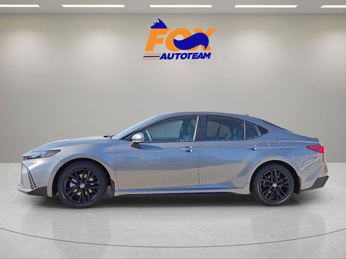 Used 2026 Toyota Camry SE w/ Multimedia Upgrade Package image 2