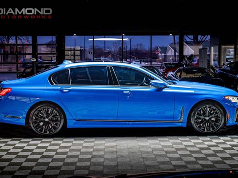 Used 2021 BMW 750i xDrive w/ Executive Package image 50