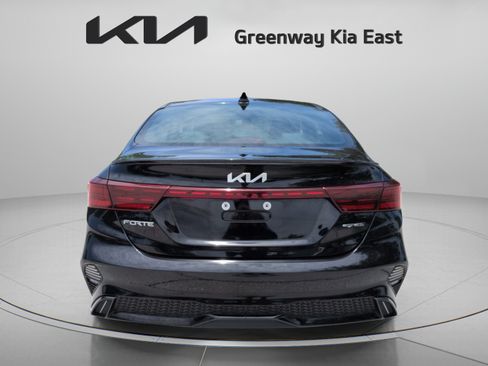 Certified 2024 Kia Forte GT-Line FWD image 7