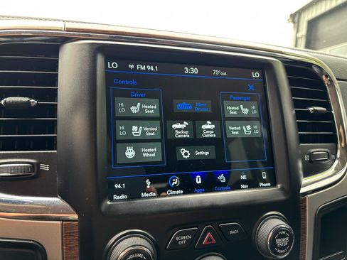 Used 2018 RAM 3500 Laramie w/ Snow Chief Group AWD/4WD image 33