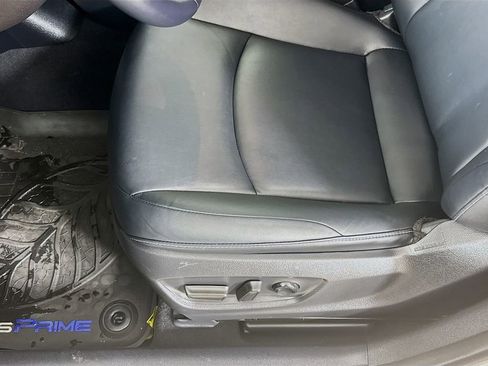 Certified 2020 Toyota Prius Prime Limited FWD image 21