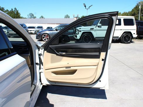 Used 2013 BMW 740Li image 31