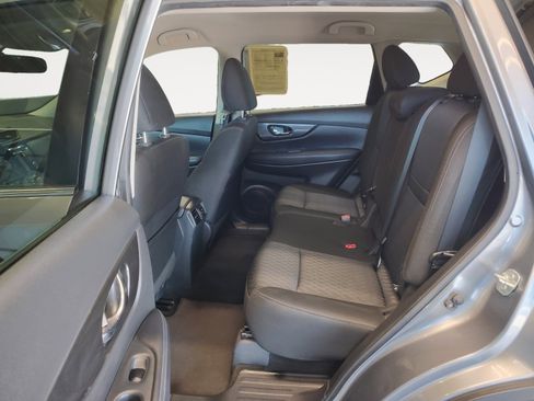 Used 2018 Nissan Rogue SV FWD image 23
