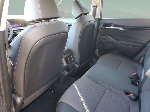New 2026 Kia Seltos S FWD image 28