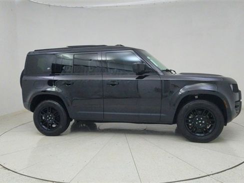 Used 2024 Land Rover Defender 110 S image 64