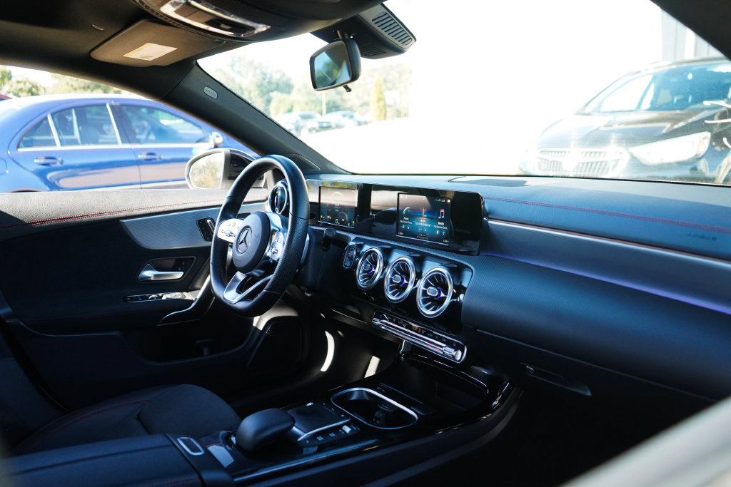 Used 2022 Mercedes-Benz CLA 250 4MATIC image 15