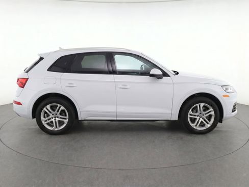Used 2018 Audi Q5 2.0T Premium AWD/4WD image 2