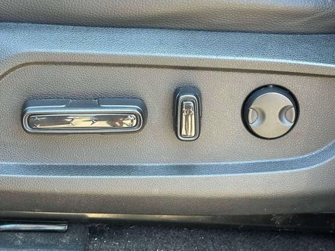 Used 2023 Honda Pilot TrailSport image 14