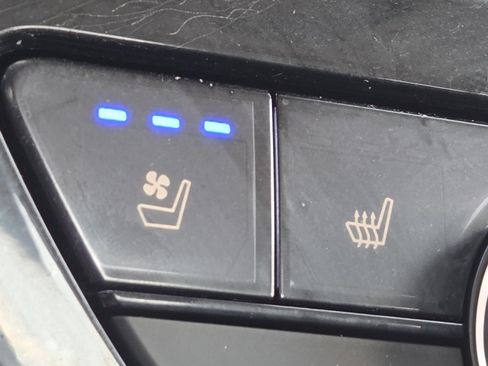 Used 2025 Honda Accord Touring image 8