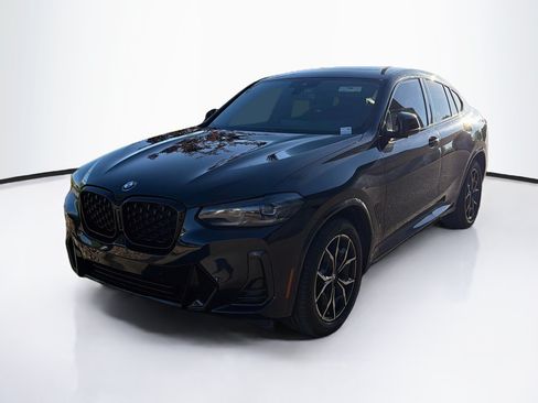 Used 2023 BMW X4 xDrive30i w/ M Sport Package AWD/4WD image 3