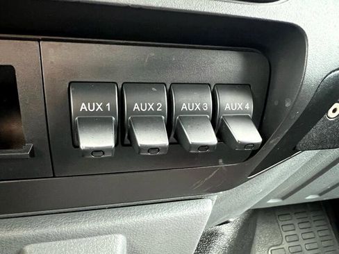 Used 2011 Ford F550 2WD Regular Cab Super Duty w/ Payload Upgrade Pkg image 23