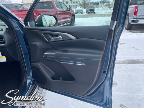 New 2026 Chevrolet Traverse LT w/ Sun and Wheel Package image 22